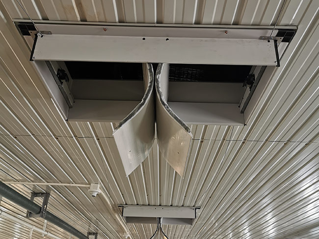 屋頂進(jìn)風(fēng)窗